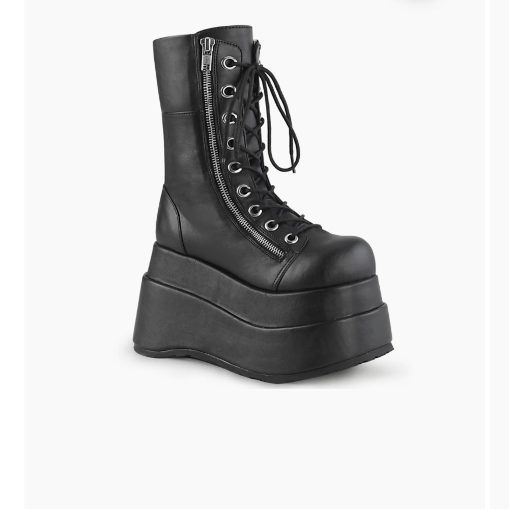 Demonia Boots, Bear -265 in black. 
Never worn outside the house.